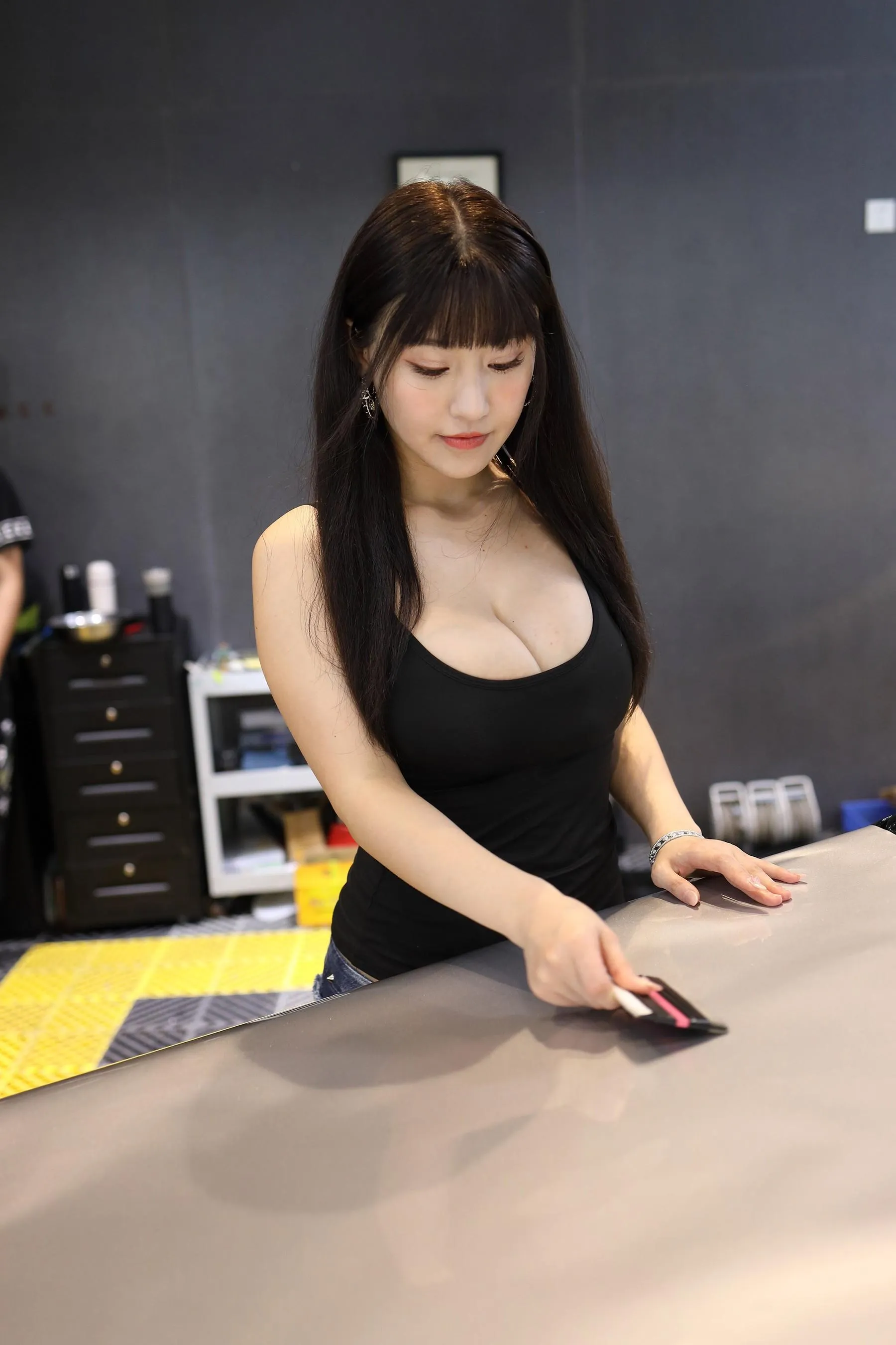 魔镜街拍 NO.173 “称职”的女洗车工 [425P]插图7